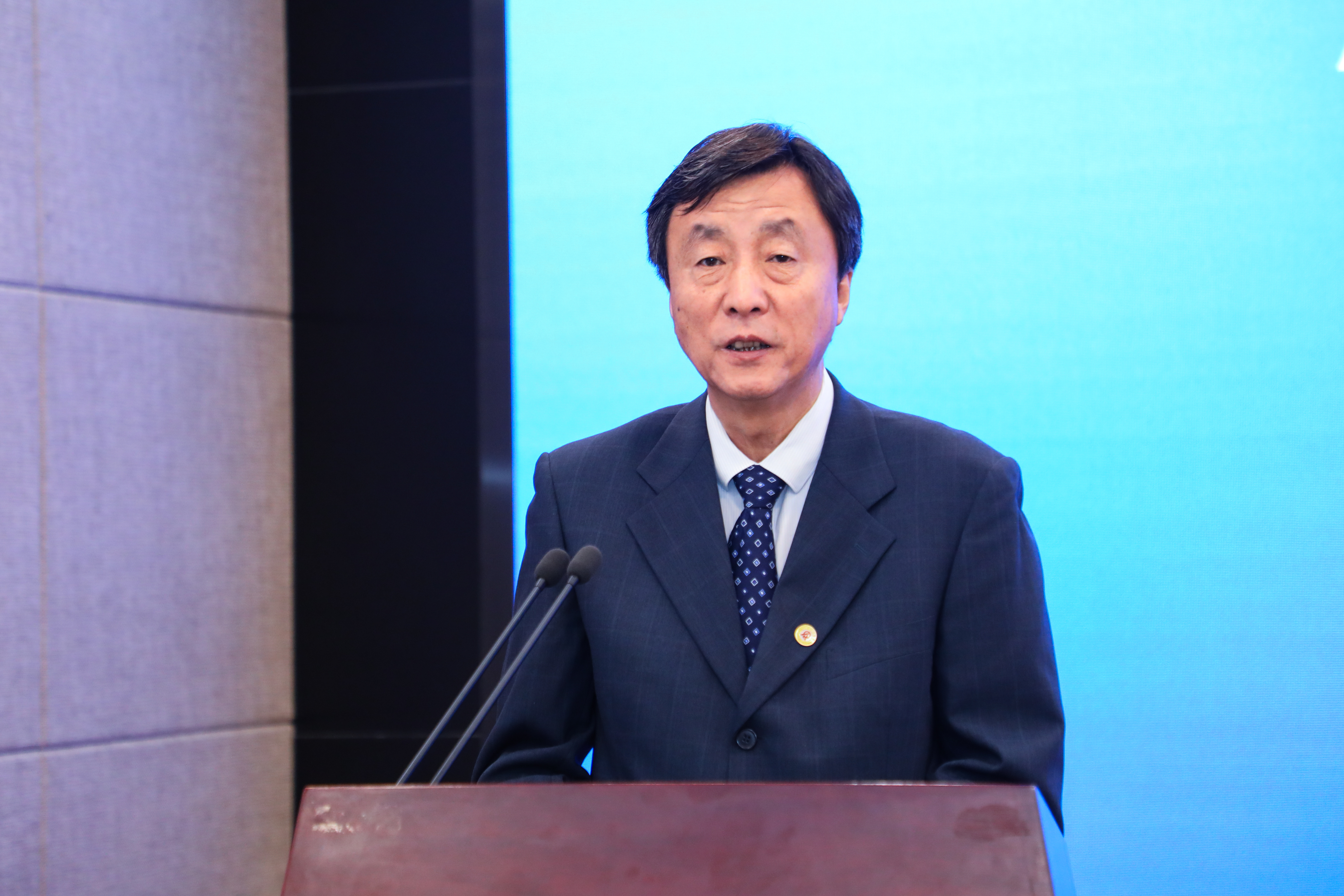吴东平4.jpg